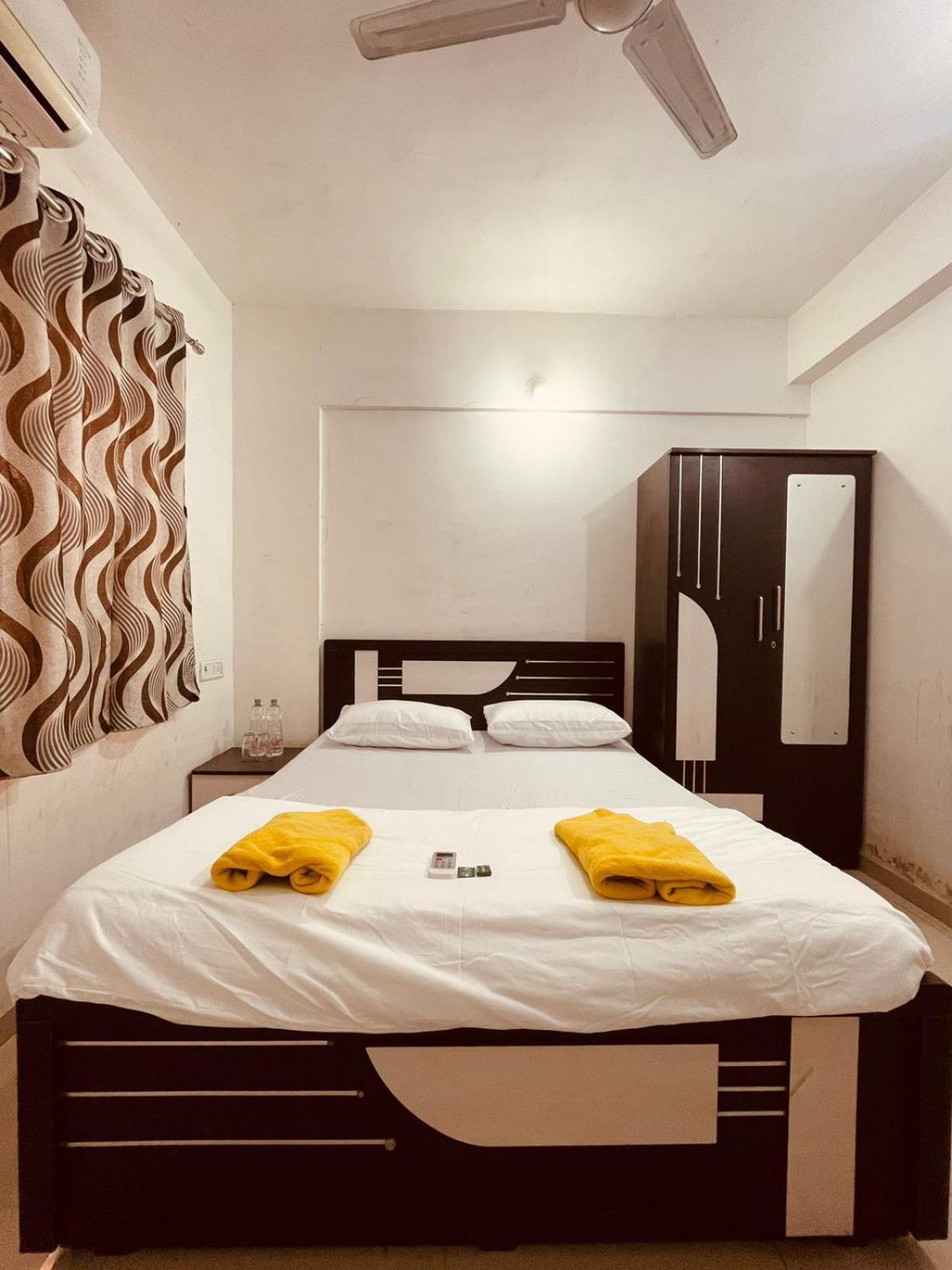 Namaste Nirvana Appartments Даман Экстерьер фото